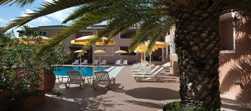 Residence Sos Alinos Cala Liberotto Kültér fotó
