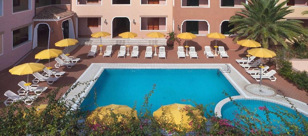 Residence Sos Alinos Cala Liberotto Kültér fotó