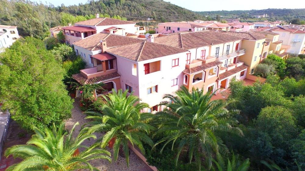 Residence Sos Alinos Cala Liberotto Kültér fotó