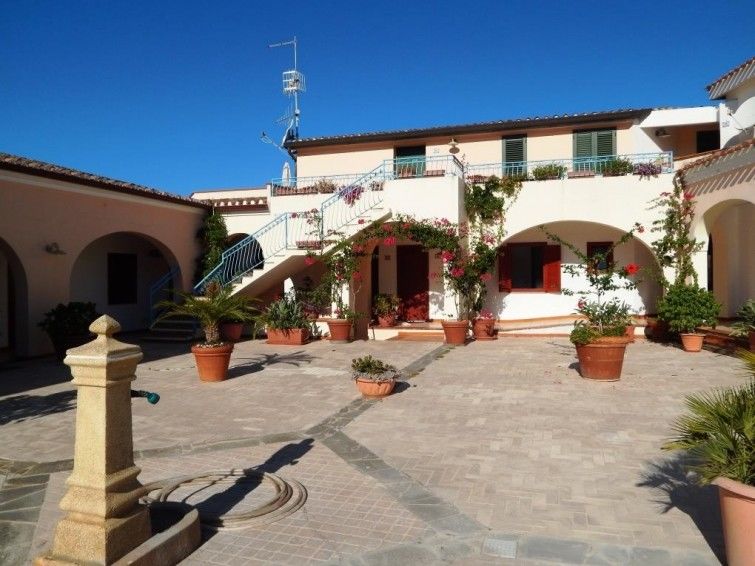 Residence Sos Alinos Cala Liberotto Kültér fotó