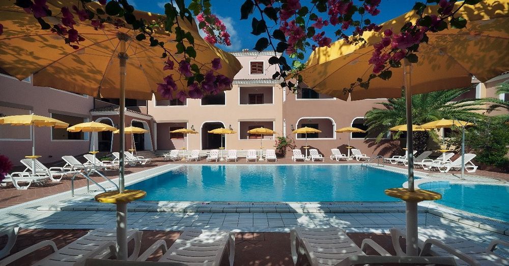 Residence Sos Alinos Cala Liberotto Kültér fotó